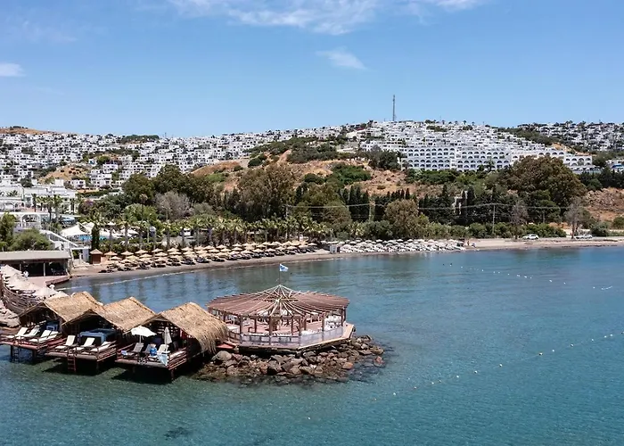 Golden Beach Resort & Spa